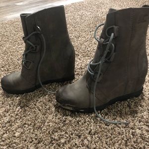 Women’s sorel Joan of artic wedge II hardly worn!